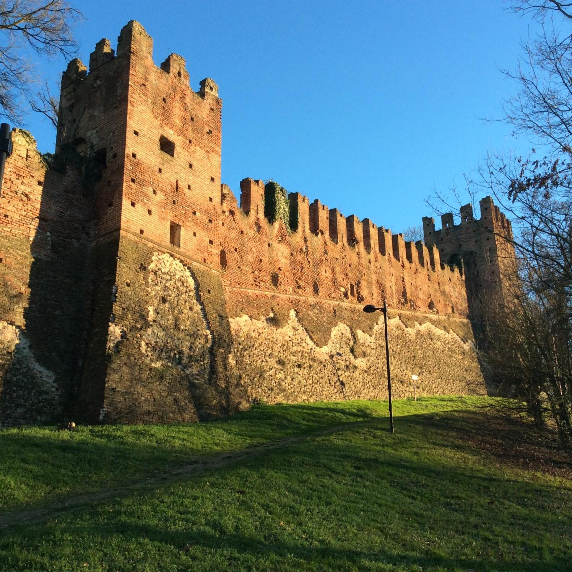 Bed & Breakfast Sforza 19 San Colombano al Lambro Bagian luar foto