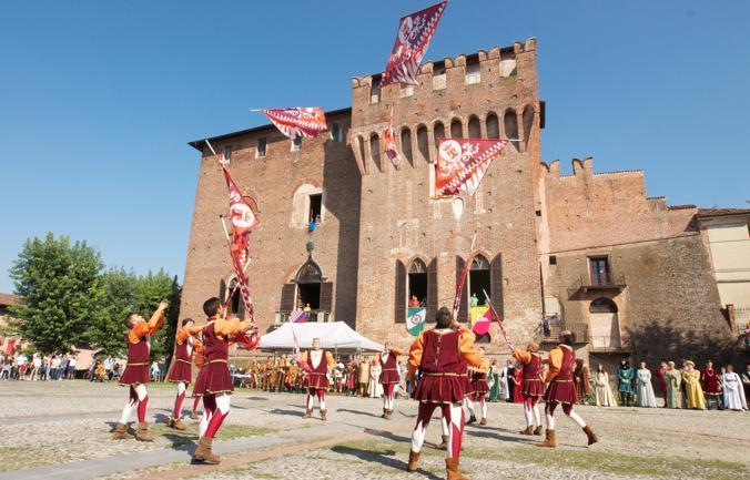 Bed & Breakfast Sforza 19 San Colombano al Lambro Bagian luar foto