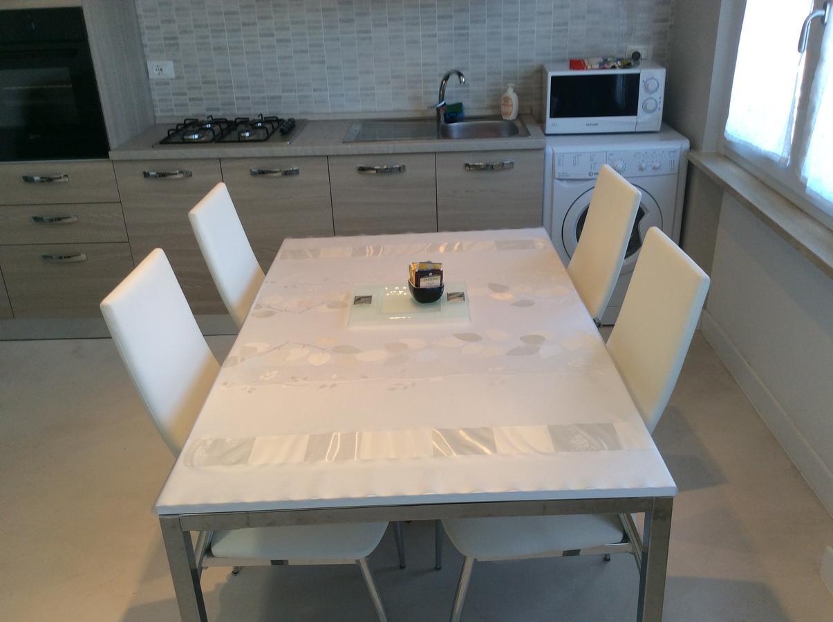 Bed & Breakfast Sforza 19 San Colombano al Lambro Bagian luar foto
